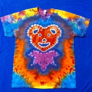 Tie dye tee shirt. Grateful dead bear